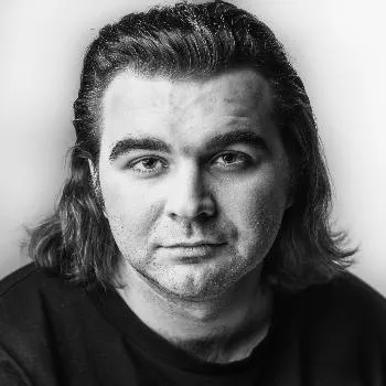 Роман Жауров