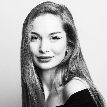 Аделина Денисова