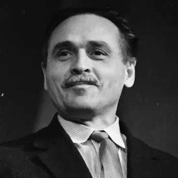 Александр Васильев